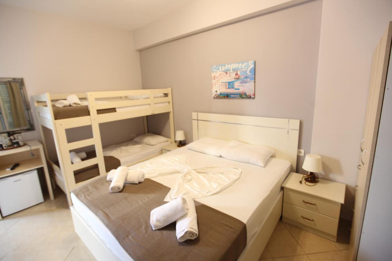 Hotel Prishtina Sarande Exterior photo
