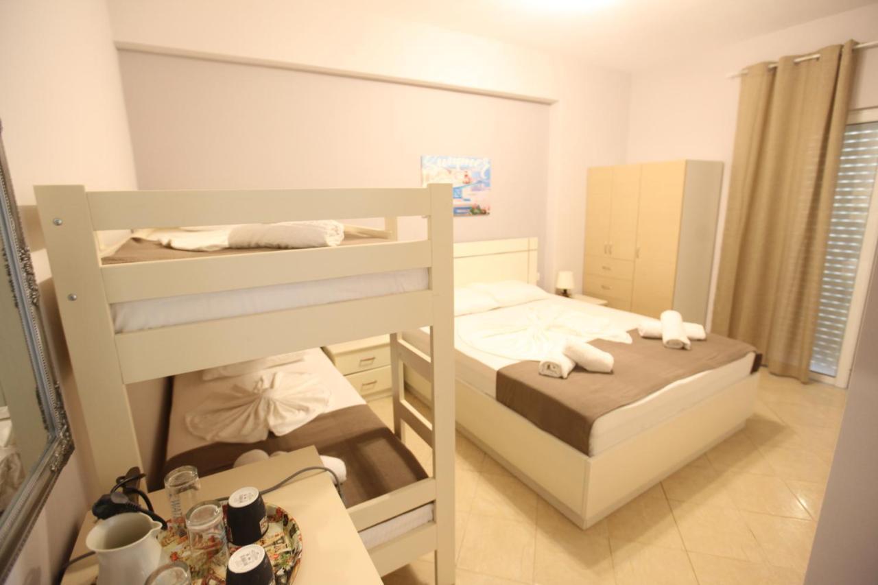 Hotel Prishtina Sarande Exterior photo