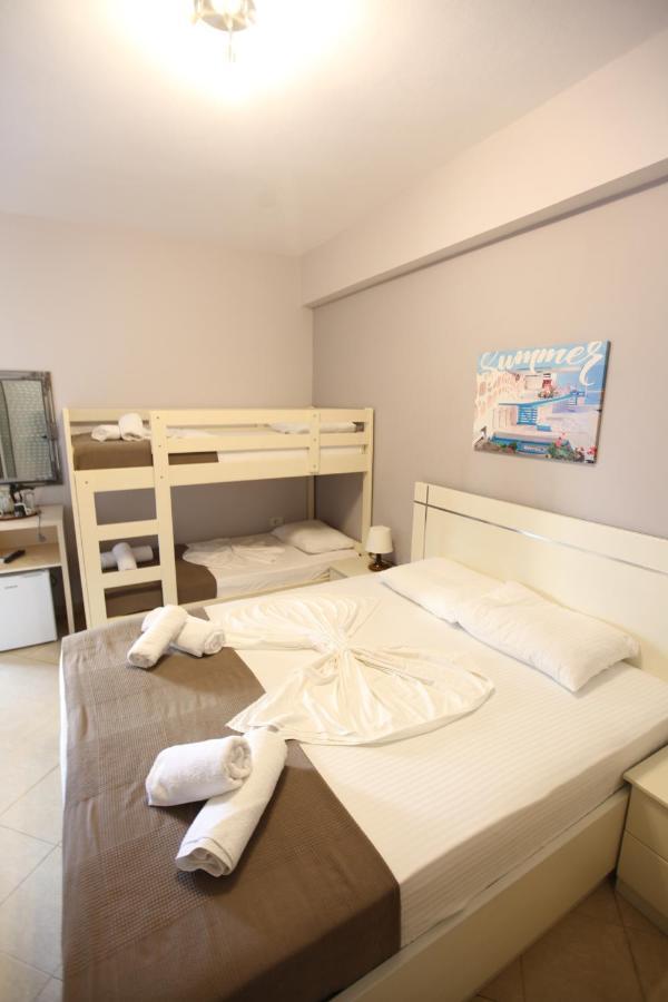 Hotel Prishtina Sarande Exterior photo