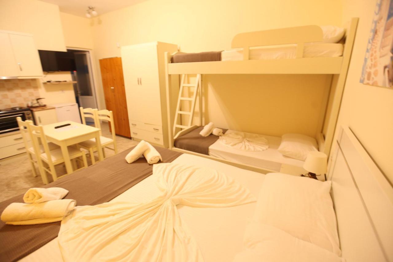 Hotel Prishtina Sarande Exterior photo