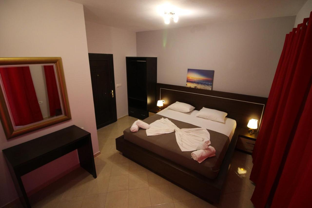 Hotel Prishtina Sarande Exterior photo